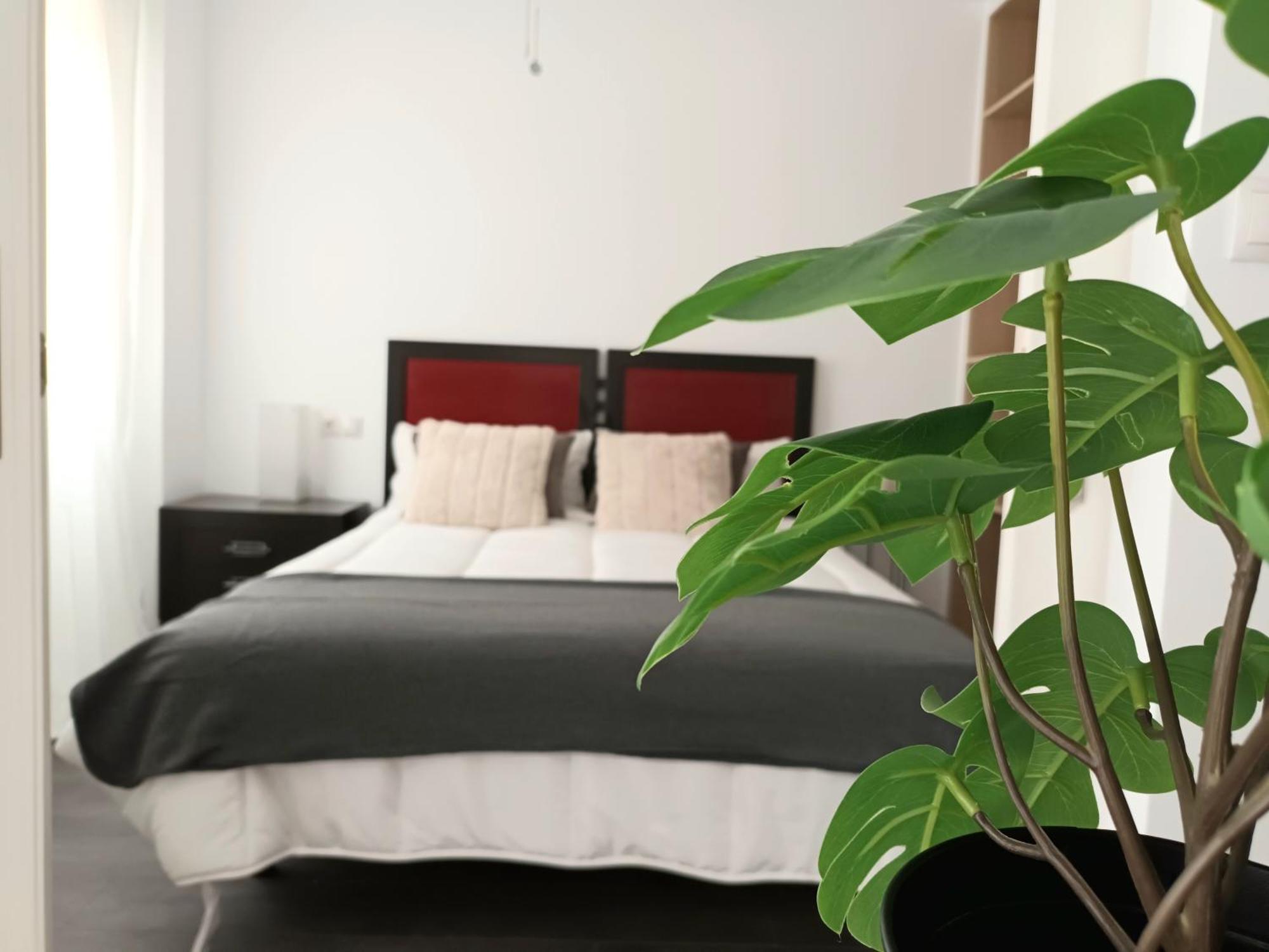 Apartamento Vacacional Cuarteles Малага Экстерьер фото