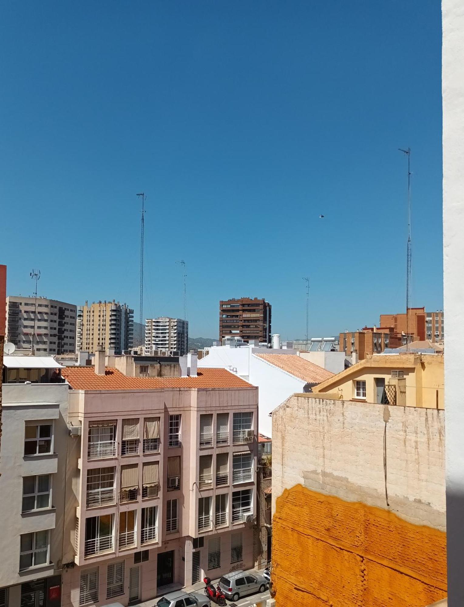 Apartamento Vacacional Cuarteles Малага Экстерьер фото