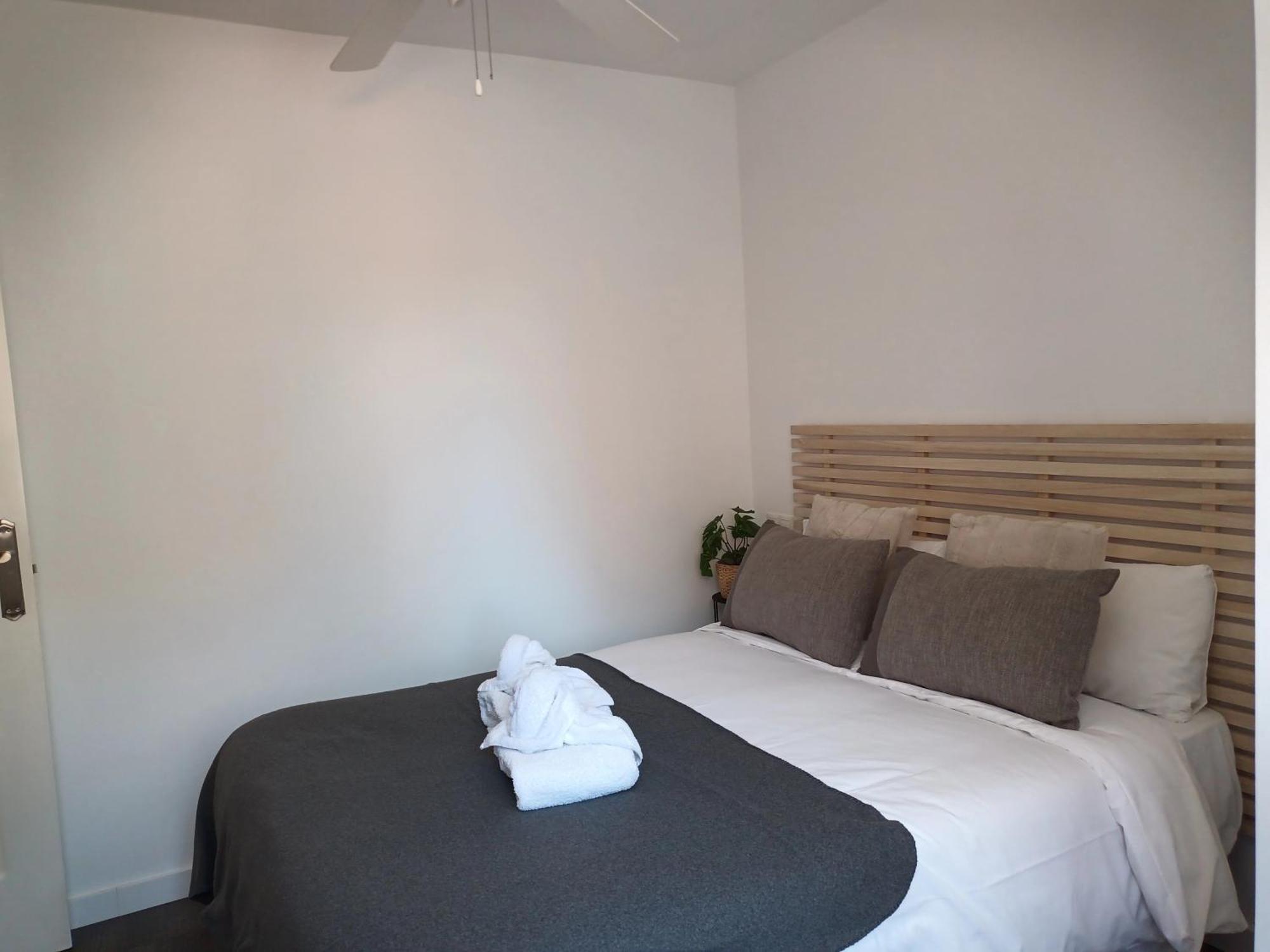 Apartamento Vacacional Cuarteles Малага Экстерьер фото