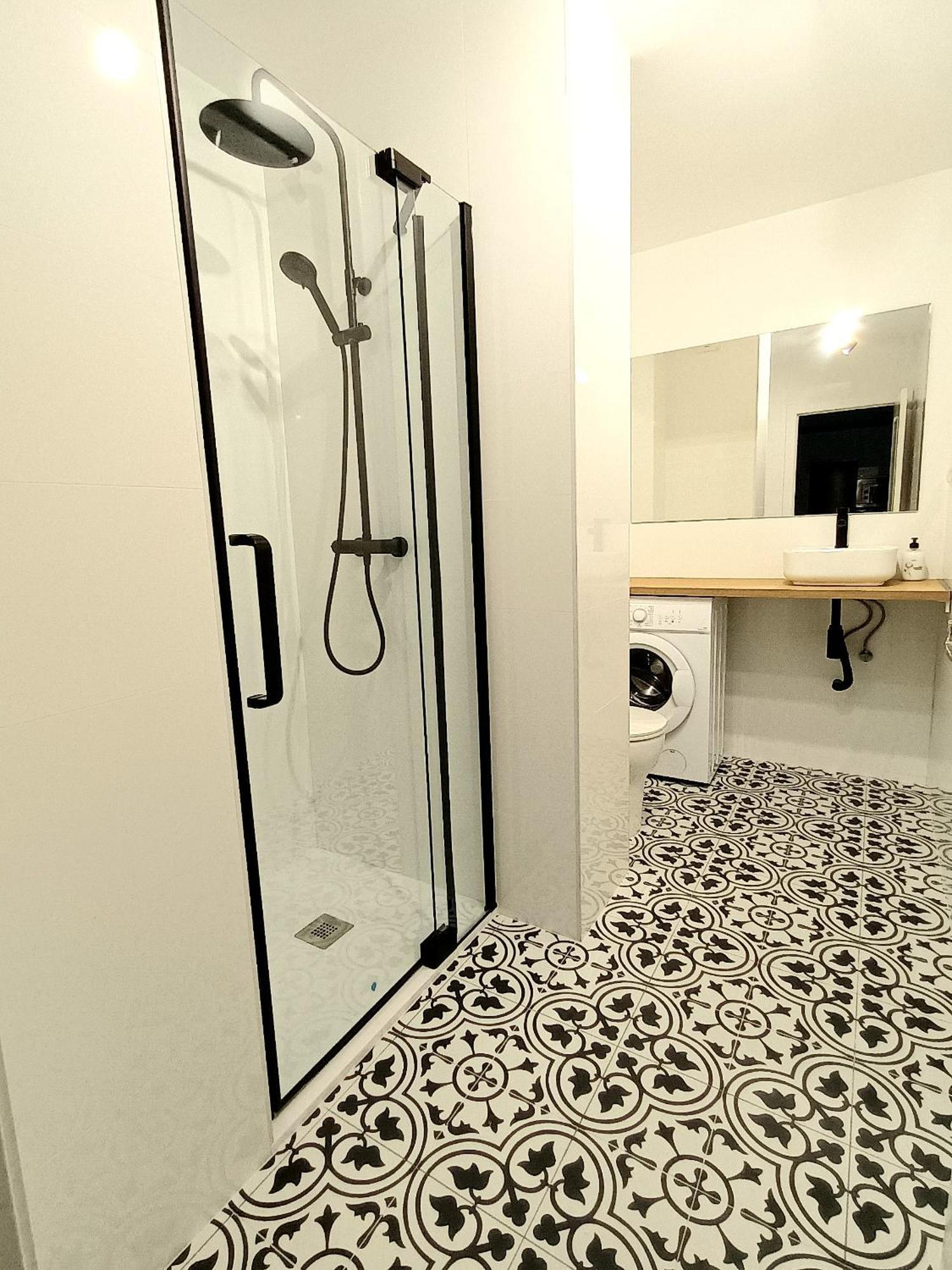 Apartamento Vacacional Cuarteles Малага Экстерьер фото